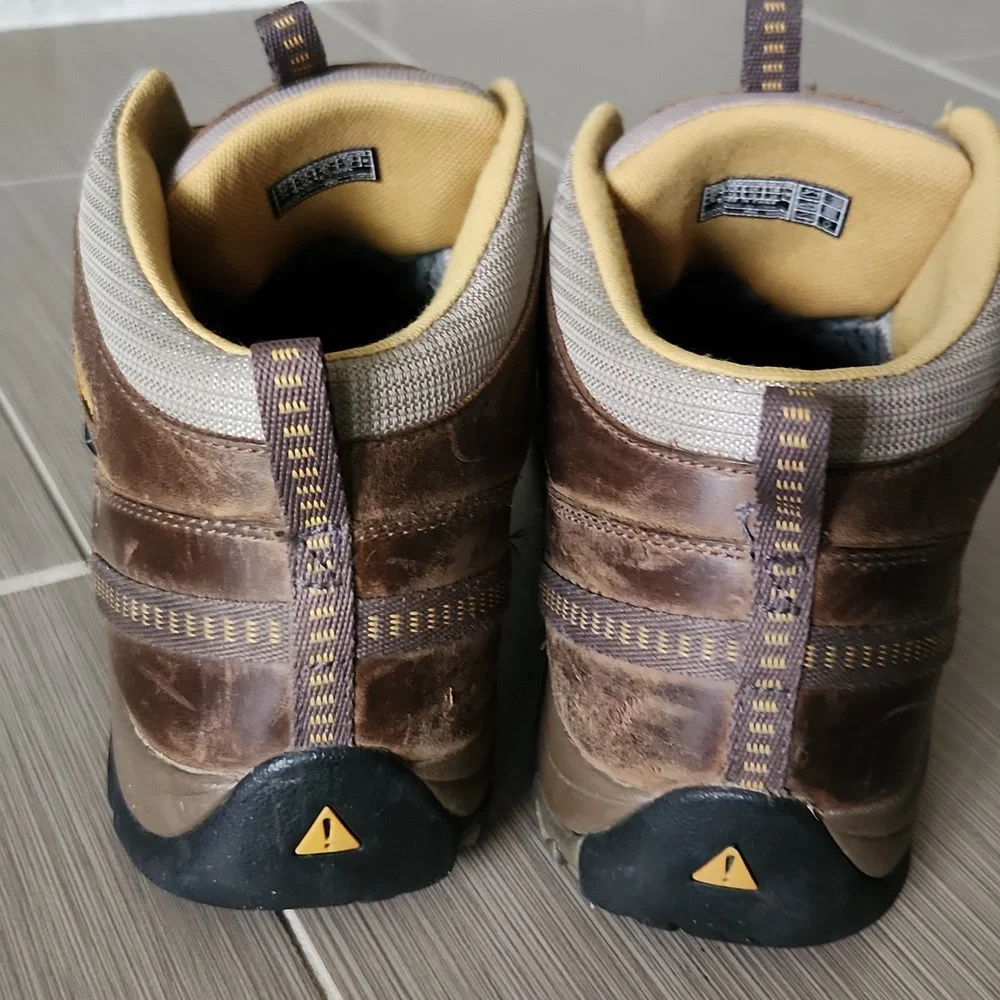 KEEN Siskiyou Mid Waterproof Leather Hiking Boots Sz 13